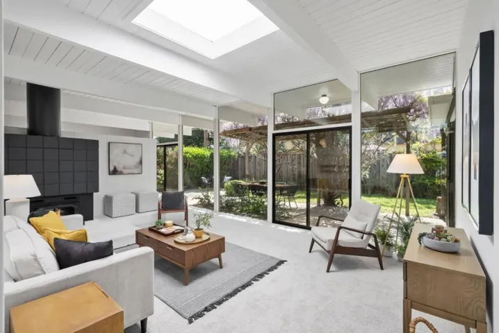 2004 Edgewood Drive, Palo Alto, California 94303