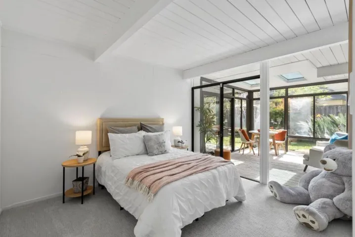 2004 Edgewood Drive, Palo Alto, California 94303