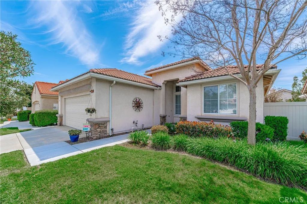 28929 Raintree Drive, Menifee, California 92584 home-pic-0