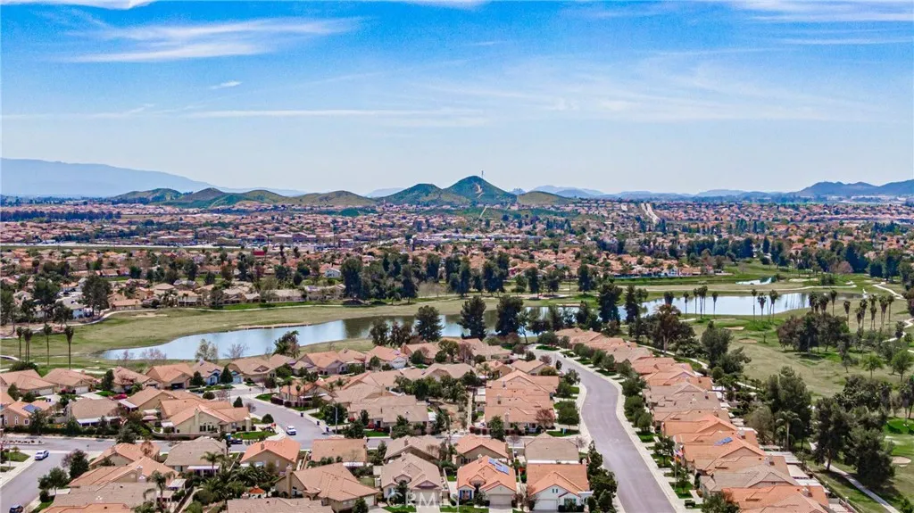 28929 Raintree Drive, Menifee, California 92584 home-pic-25