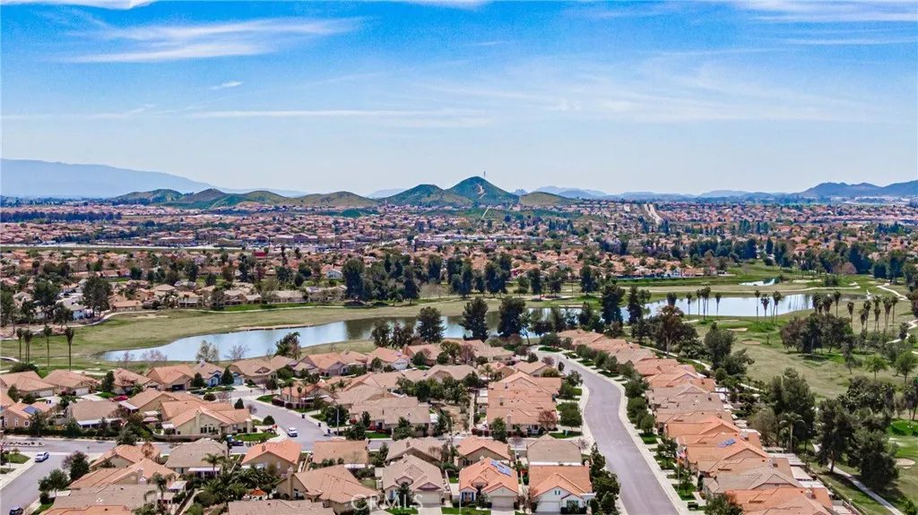 28929 Raintree Drive, Menifee, California 92584 home-pic-27