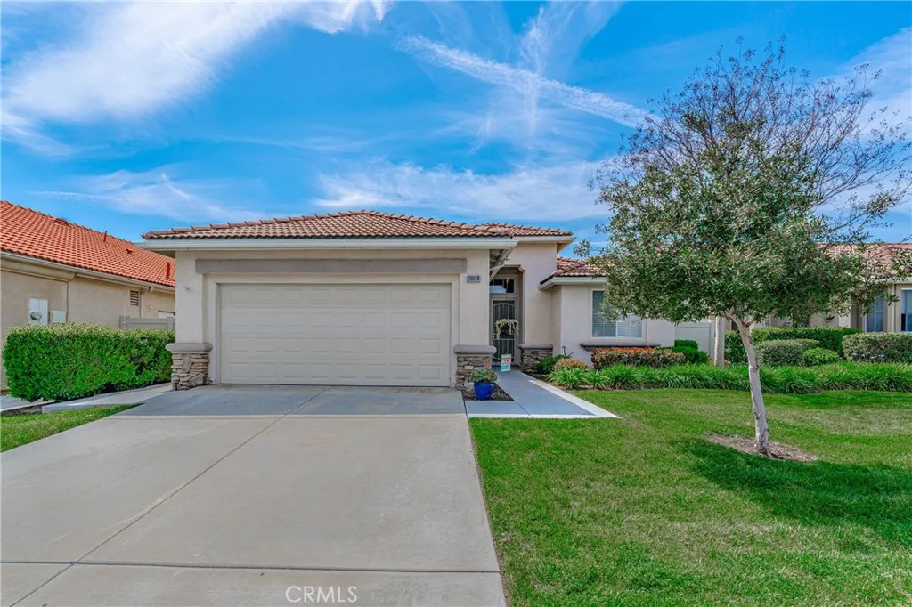 28929 Raintree Drive, Menifee, California 92584 home-pic-1