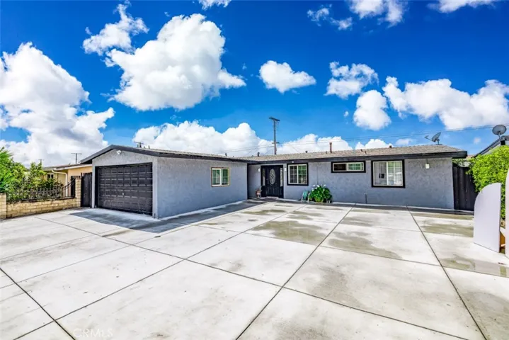 13107 Bradwell Avenue, Sylmar, California 91342