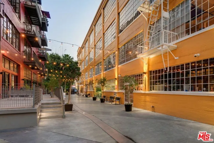 315 E 8th Street 1003, Los Angeles, California 90014