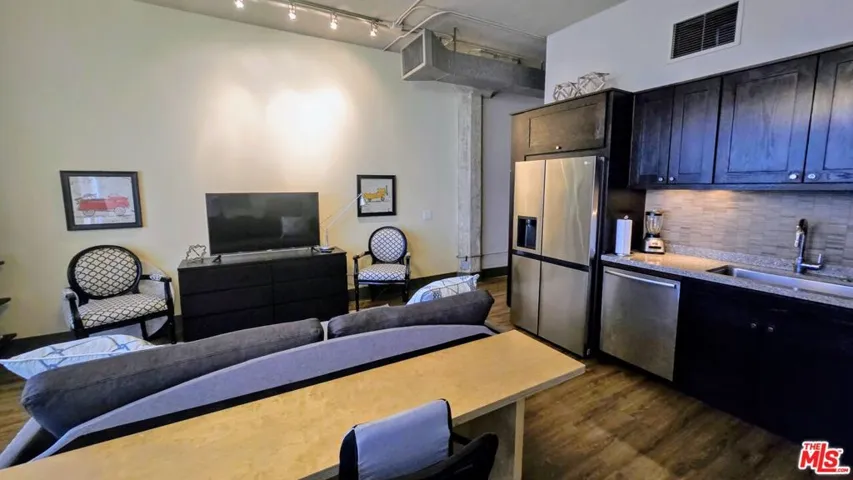 315 E 8th Street 1003, Los Angeles, California 90014