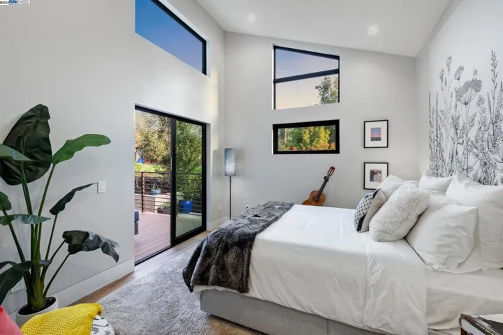 4804 Mcdonell Avenue, Oakland, California 94619
