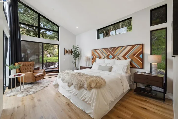 4804 Mcdonell Avenue, Oakland, California 94619