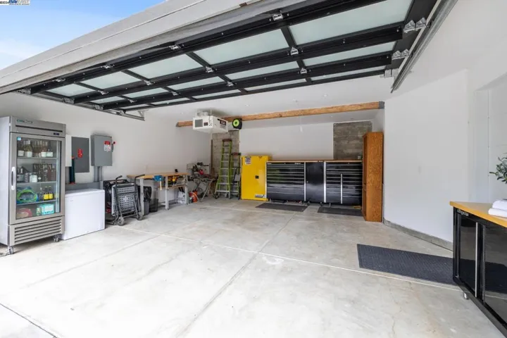4804 Mcdonell Avenue, Oakland, California 94619