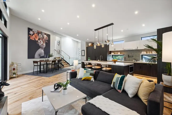 4804 Mcdonell Avenue, Oakland, California 94619