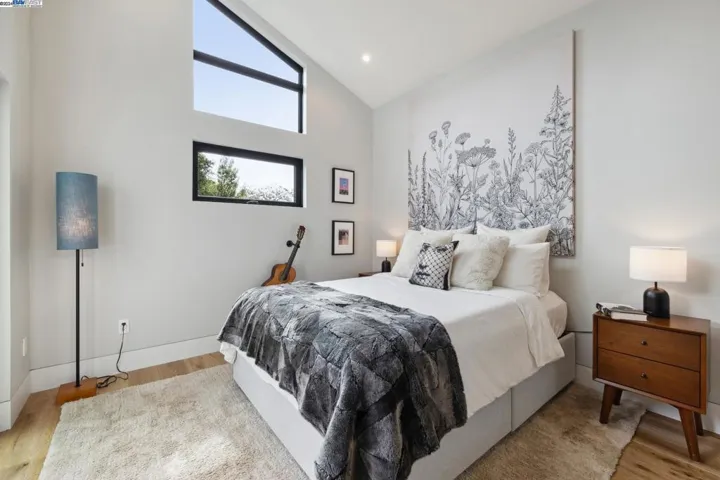 4804 Mcdonell Avenue, Oakland, California 94619