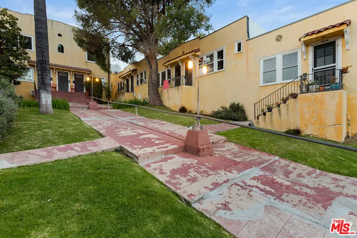 811 Kodak Drive, Los Angeles, California 90026