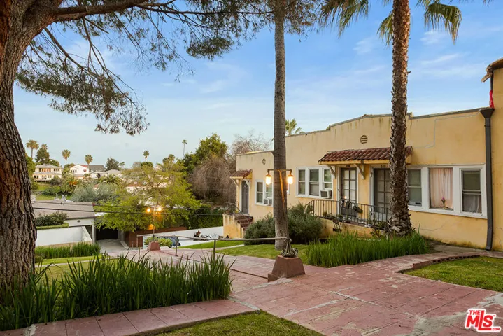811 Kodak Drive, Los Angeles, California 90026