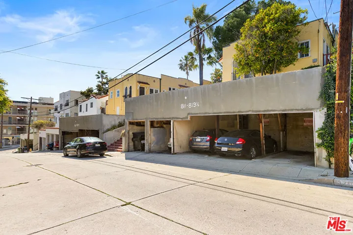 811 Kodak Drive, Los Angeles, California 90026