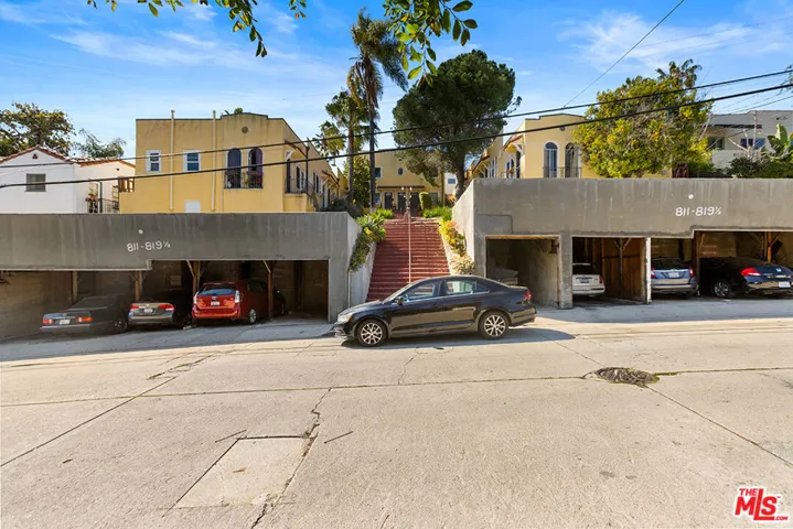 811 Kodak Drive, Los Angeles, California 90026