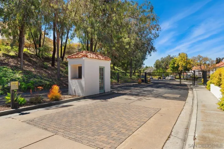 16170 Avenida Venusto Unit 51, San Diego, California 92128