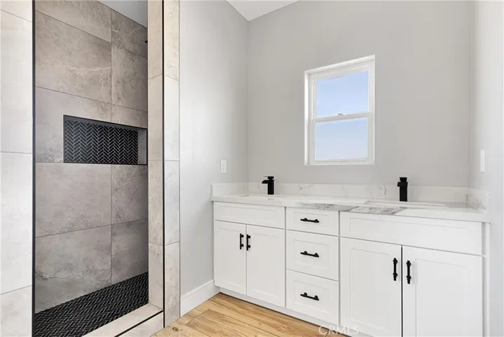 14720 Olema Road, Apple Valley, California 92307