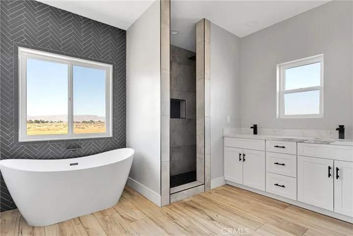 14720 Olema Road, Apple Valley, California 92307