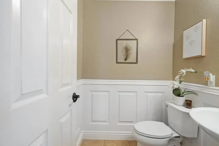 1050 Hirasaki Court, Gilroy, California 95020