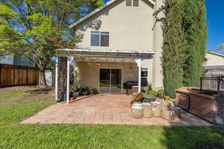 1050 Hirasaki Court, Gilroy, California 95020