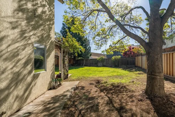1050 Hirasaki Court, Gilroy, California 95020