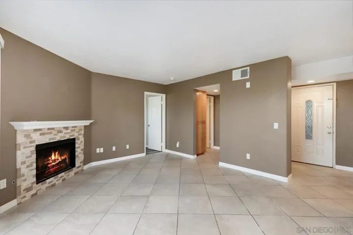 5064 Via Manos Unit A, Oceanside, California 92057