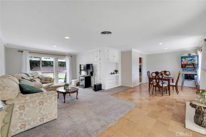 22249 Runnymede Street, Canoga Park, California 91303