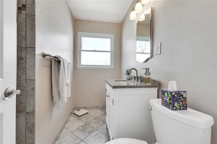 22249 Runnymede Street, Canoga Park, California 91303