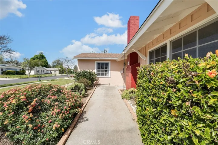22249 Runnymede Street, Canoga Park, California 91303