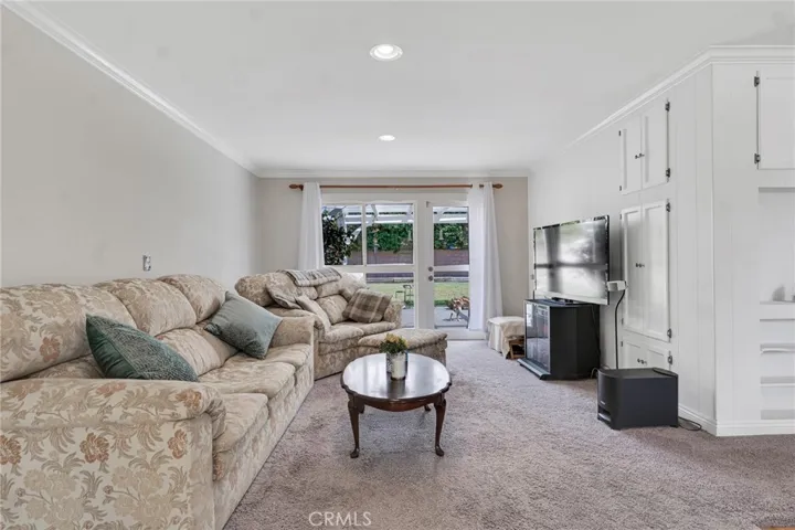 22249 Runnymede Street, Canoga Park, California 91303