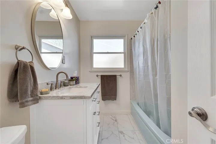 22249 Runnymede Street, Canoga Park, California 91303
