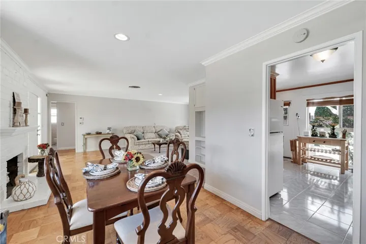 22249 Runnymede Street, Canoga Park, California 91303