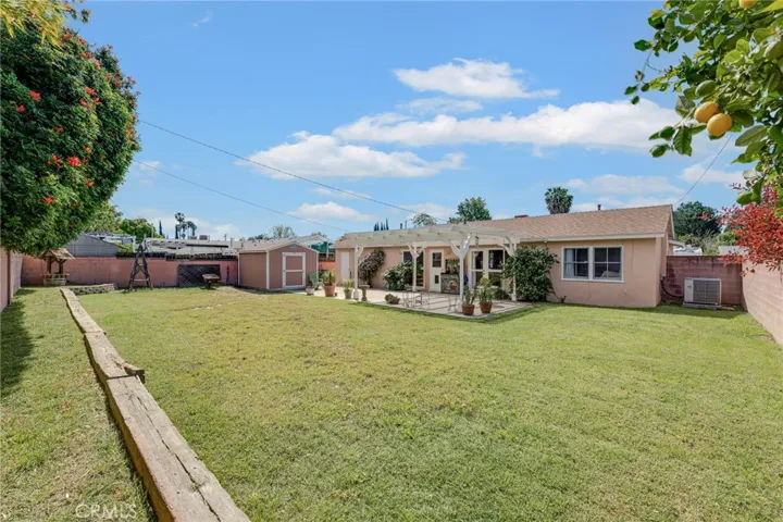 22249 Runnymede Street, Canoga Park, California 91303
