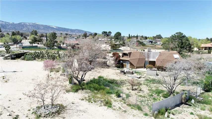 9921 Monte Vista Road, Phelan, California 92371
