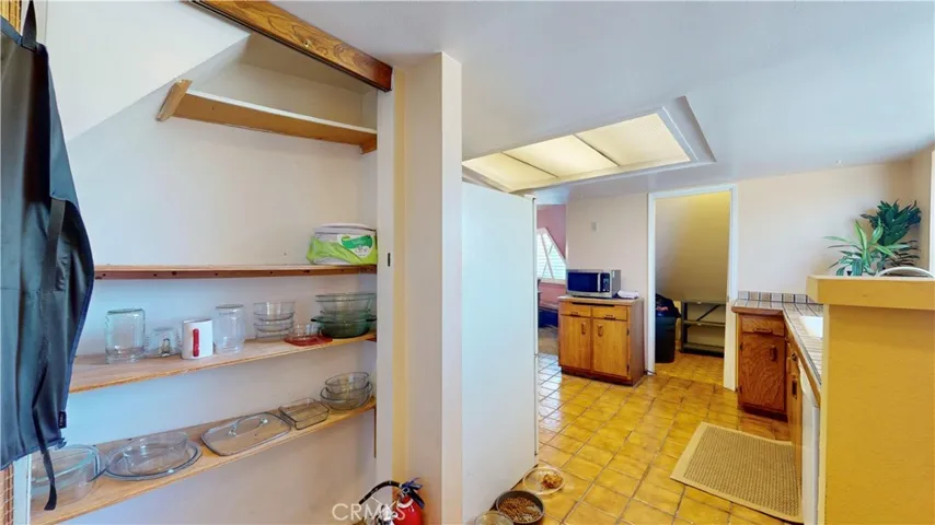 9921 Monte Vista Road, Phelan, California 92371