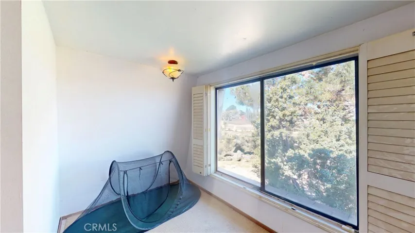 9921 Monte Vista Road, Phelan, California 92371