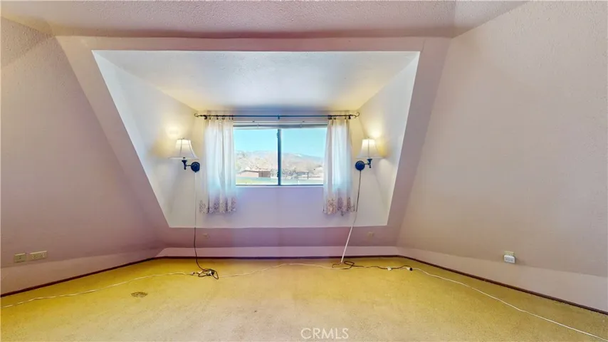 9921 Monte Vista Road, Phelan, California 92371