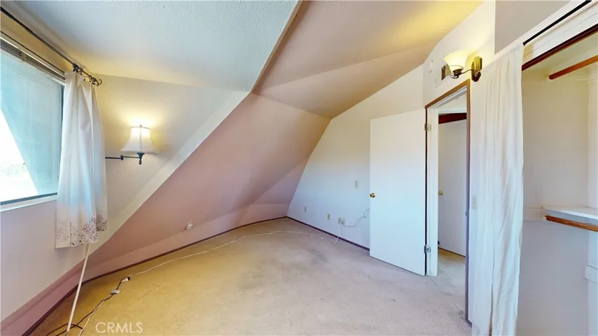 9921 Monte Vista Road, Phelan, California 92371