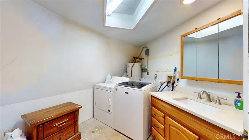 9921 Monte Vista Road, Phelan, California 92371