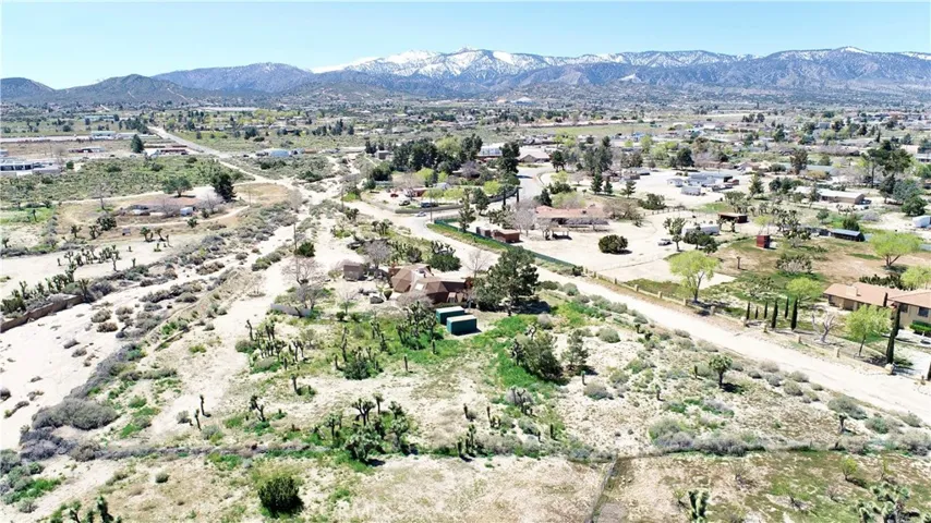 9921 Monte Vista Road, Phelan, California 92371