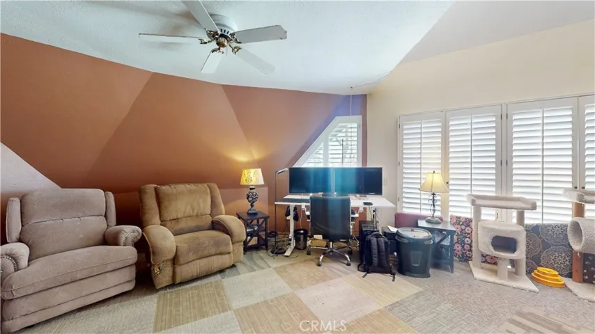 9921 Monte Vista Road, Phelan, California 92371