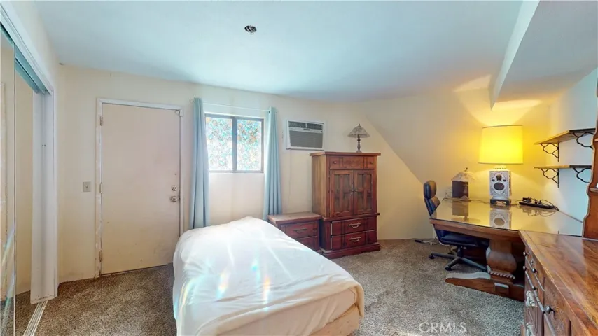 9921 Monte Vista Road, Phelan, California 92371