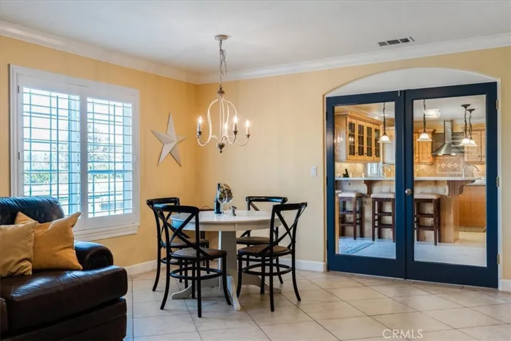 Den off Kitchen