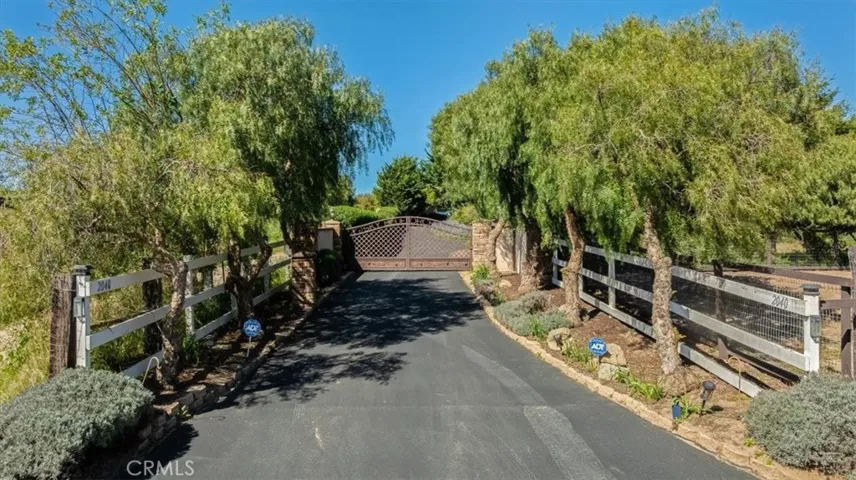 2040 Ferndale Road, Arroyo Grande, California 93420