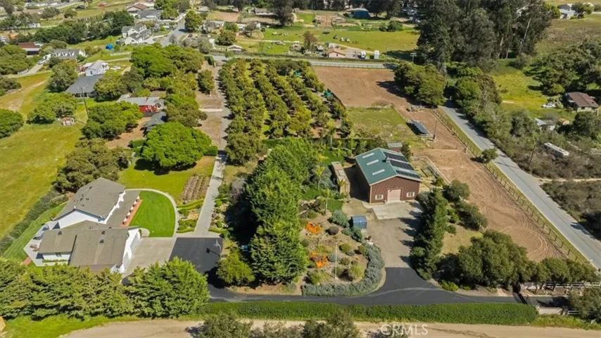 2040 Ferndale Road, Arroyo Grande, California 93420
