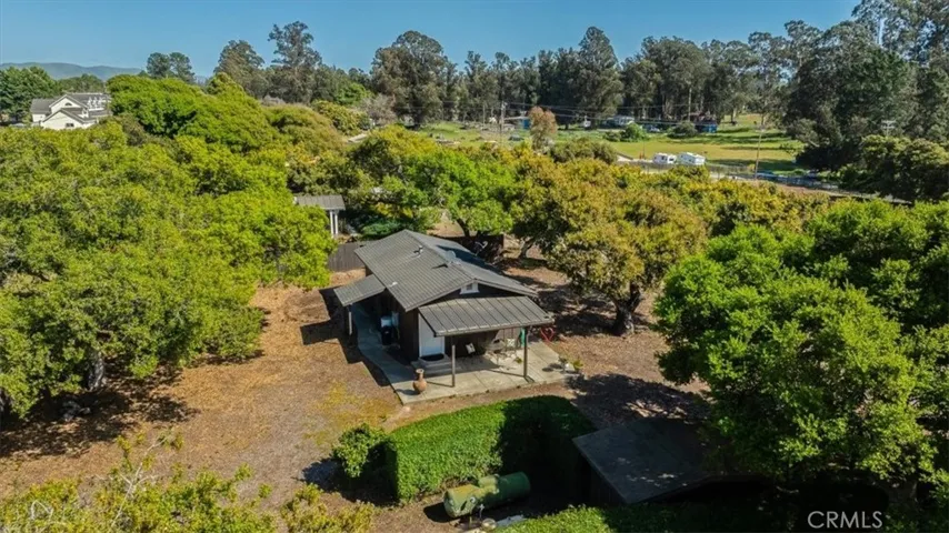 2040 Ferndale Road, Arroyo Grande, California 93420