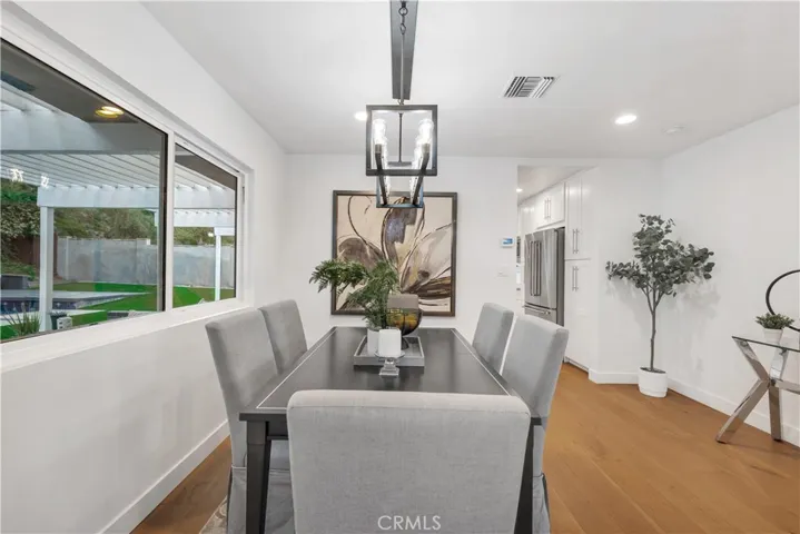 6019 Maury Avenue, Woodland Hills, California 91367