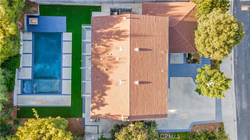 6019 Maury Avenue, Woodland Hills, California 91367
