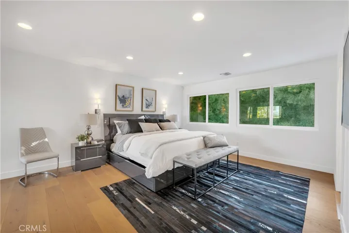 6019 Maury Avenue, Woodland Hills, California 91367