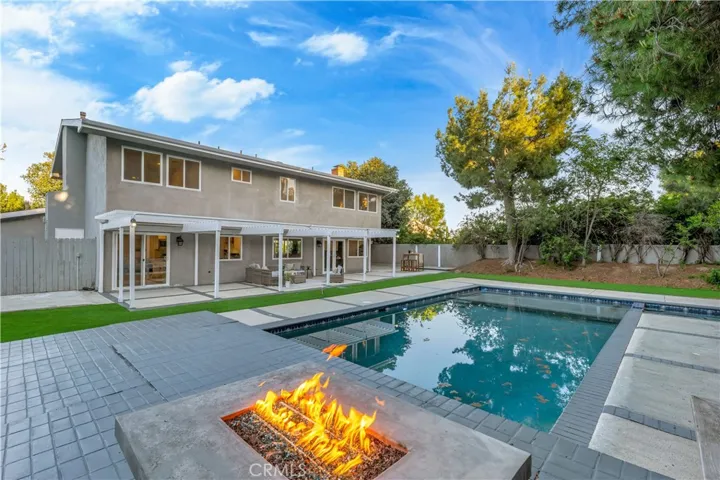 6019 Maury Avenue, Woodland Hills, California 91367