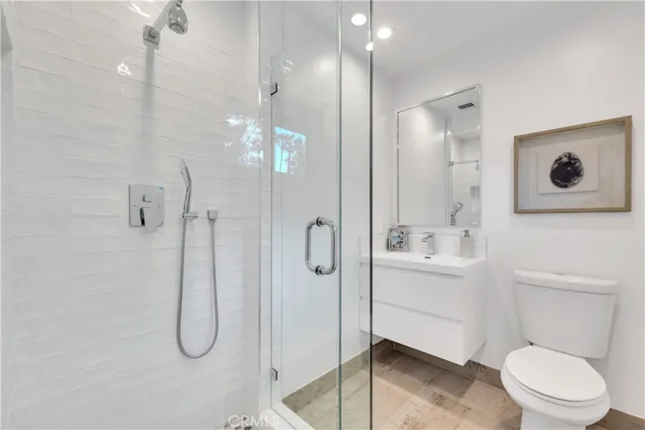 6019 Maury Avenue, Woodland Hills, California 91367